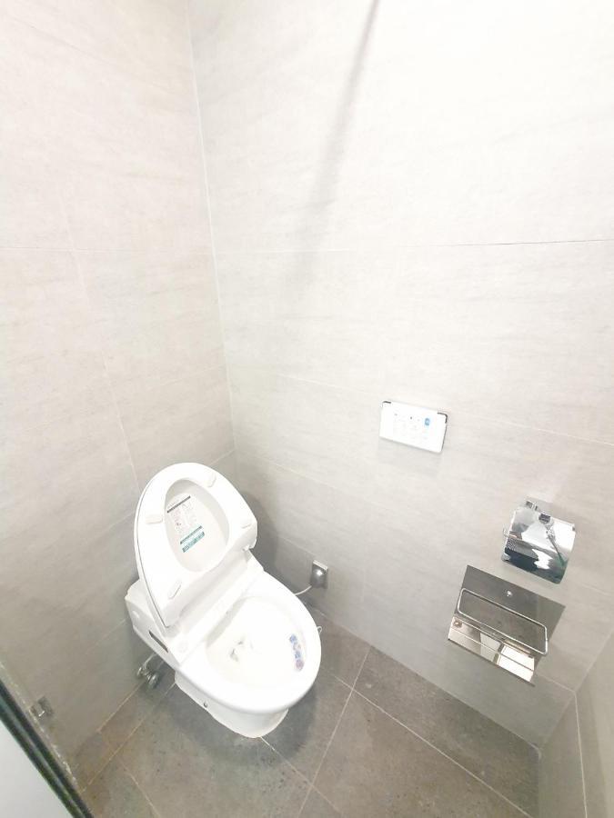 Cheongdam Beautiful Apartment New Building Edition Full Option Long Term Stay Availableapt 2룸 신축 Edition 풀옵션 장기가능 Apartment *