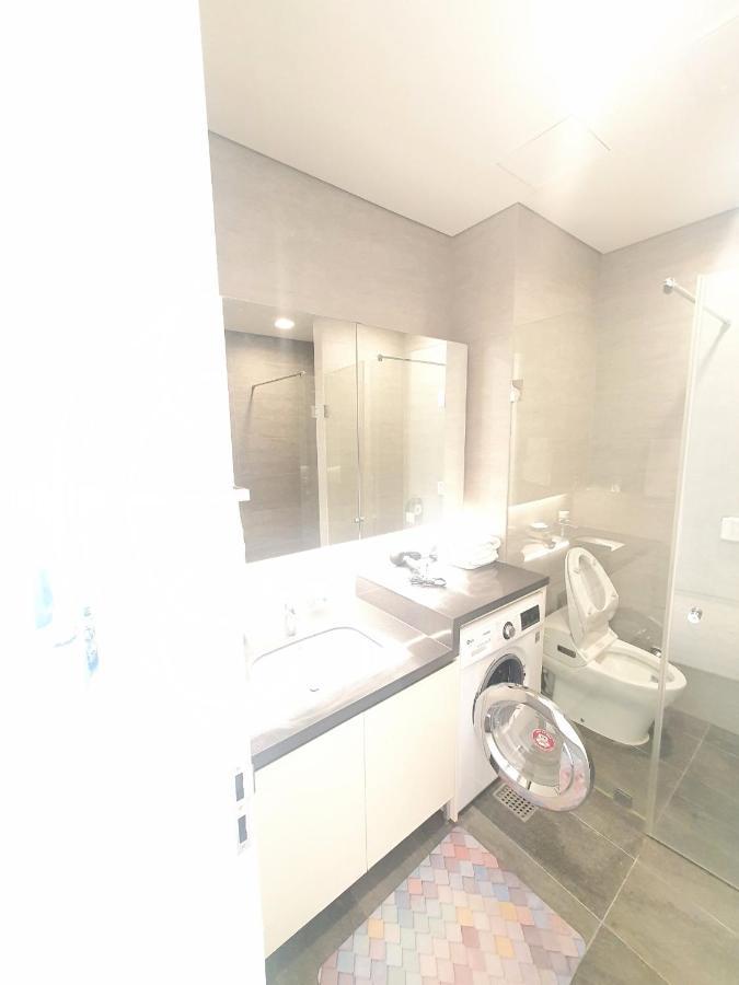 Cheongdam Beautiful Apartment New Building Edition Full Option Long Term Stay Availableapt 2룸 신축 Edition 풀옵션 장기가능
